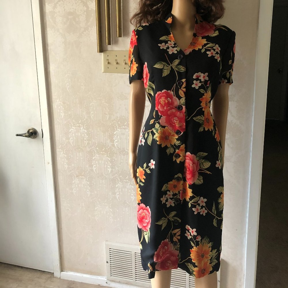 adDRESS MAGGY, Bright Vivid florals on black acetate, size 10,